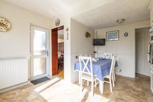 Kitchen/Diner- click for photo gallery